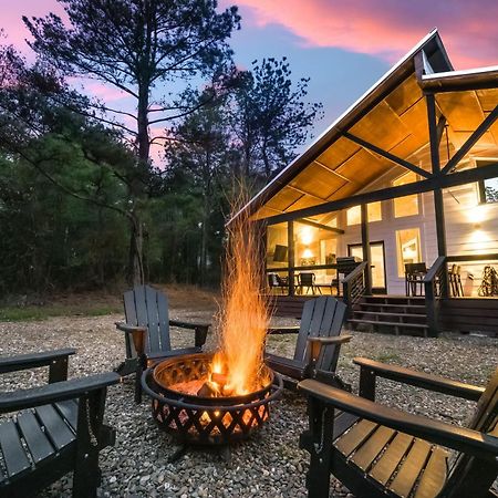New Farmhouse-Chic Cabin With Hot Tub & Firepit Broken Bow Buitenkant foto