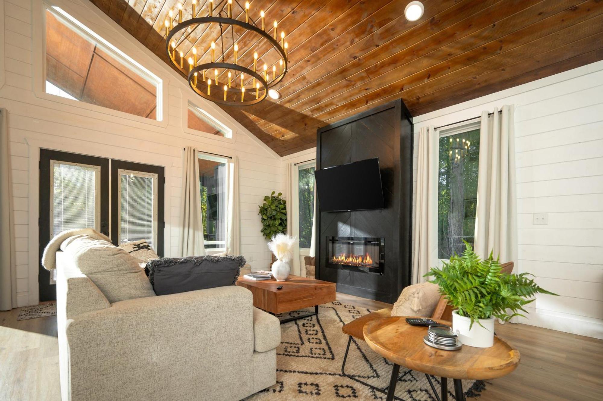 New Farmhouse-Chic Cabin With Hot Tub & Firepit Broken Bow Buitenkant foto