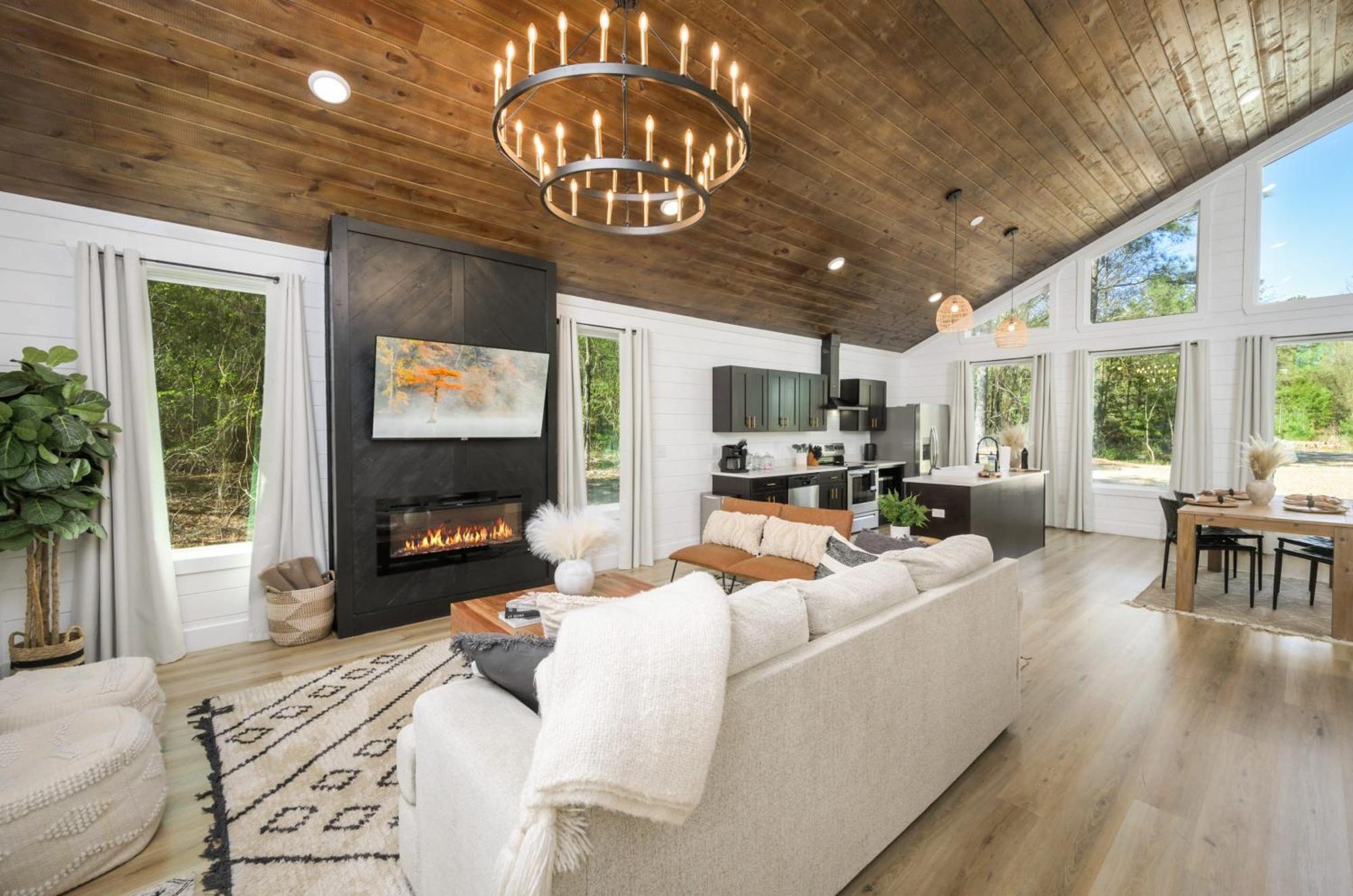 New Farmhouse-Chic Cabin With Hot Tub & Firepit Broken Bow Buitenkant foto
