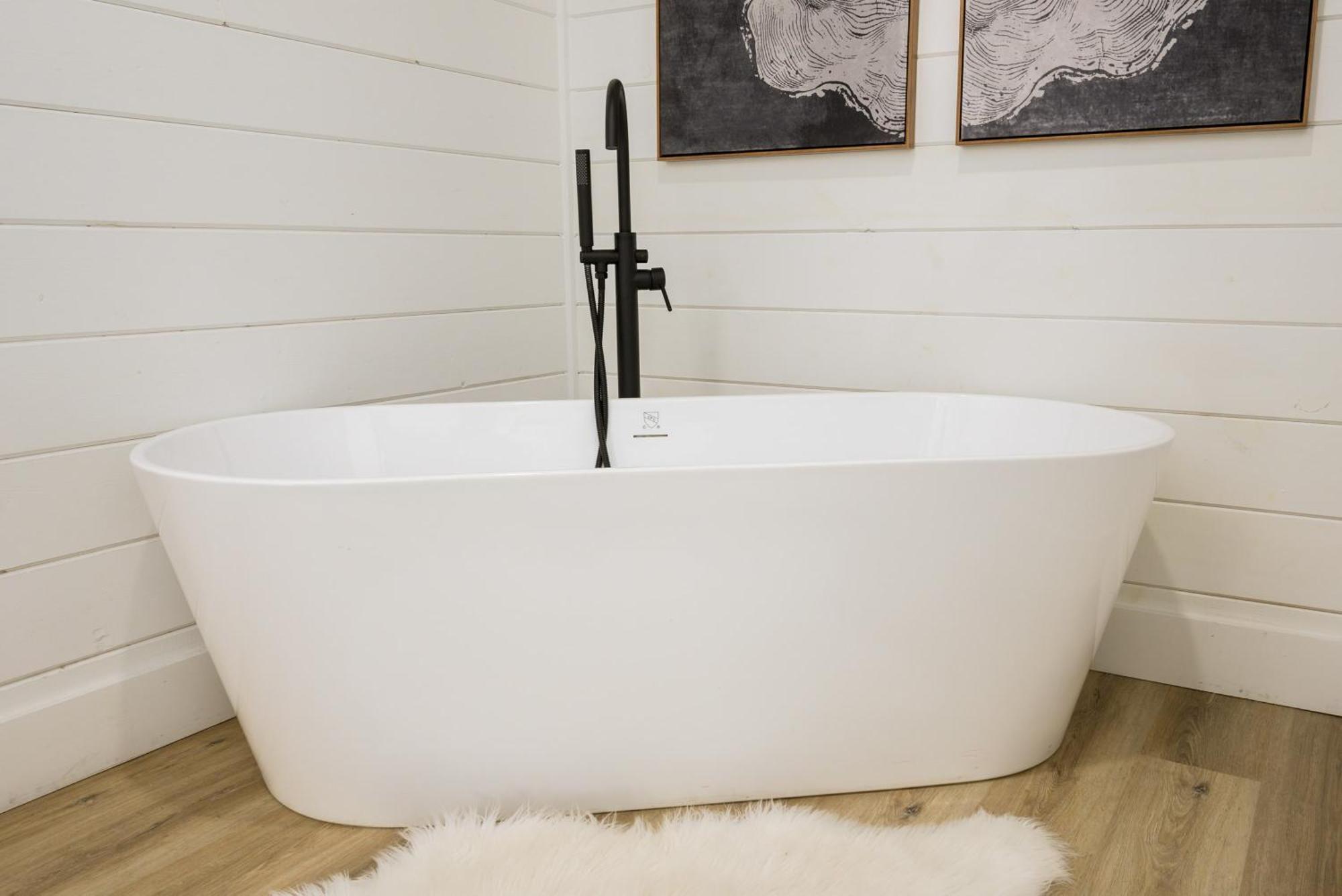 New Farmhouse-Chic Cabin With Hot Tub & Firepit Broken Bow Buitenkant foto