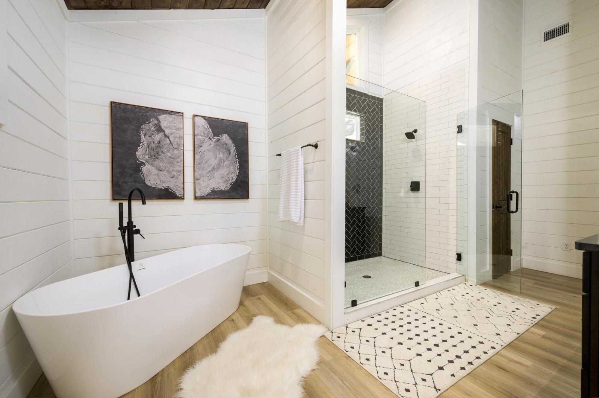 New Farmhouse-Chic Cabin With Hot Tub & Firepit Broken Bow Buitenkant foto