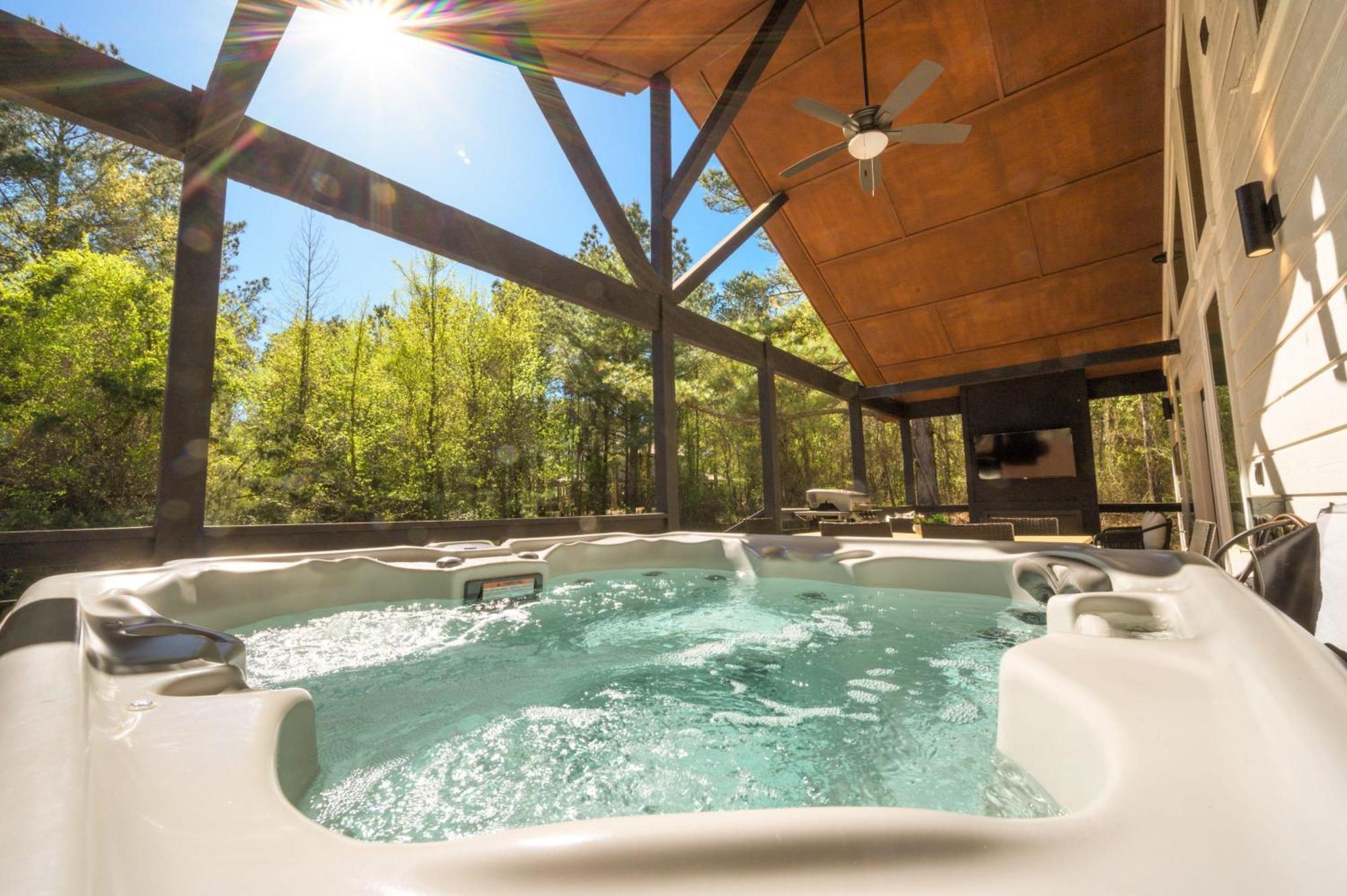 New Farmhouse-Chic Cabin With Hot Tub & Firepit Broken Bow Buitenkant foto