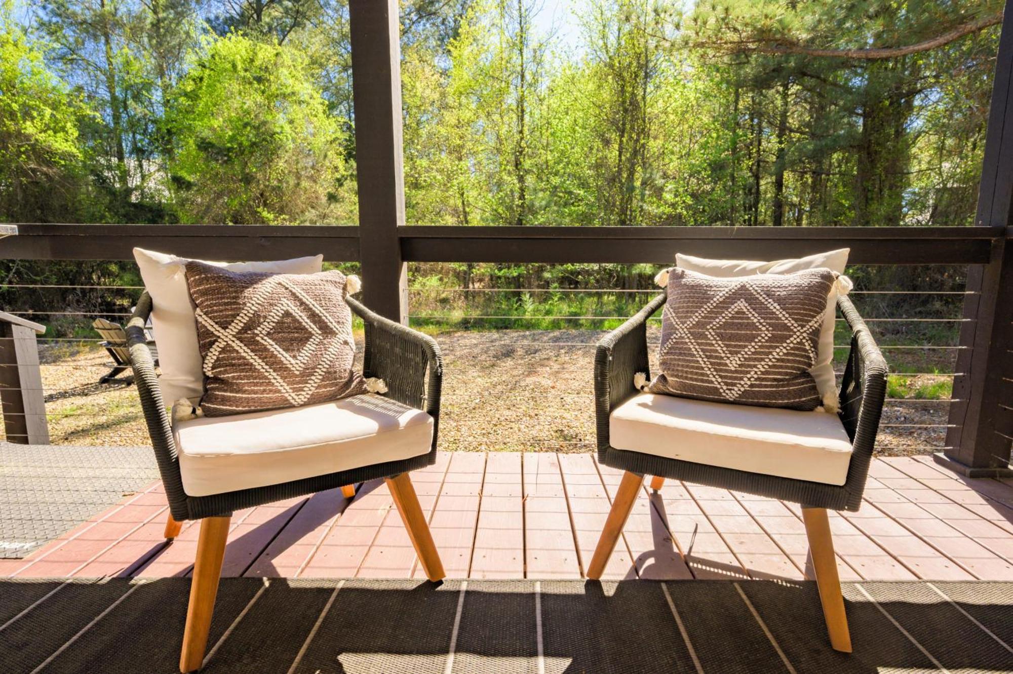 New Farmhouse-Chic Cabin With Hot Tub & Firepit Broken Bow Buitenkant foto